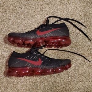 Nike Flyknit Vapormax - Worn Once!